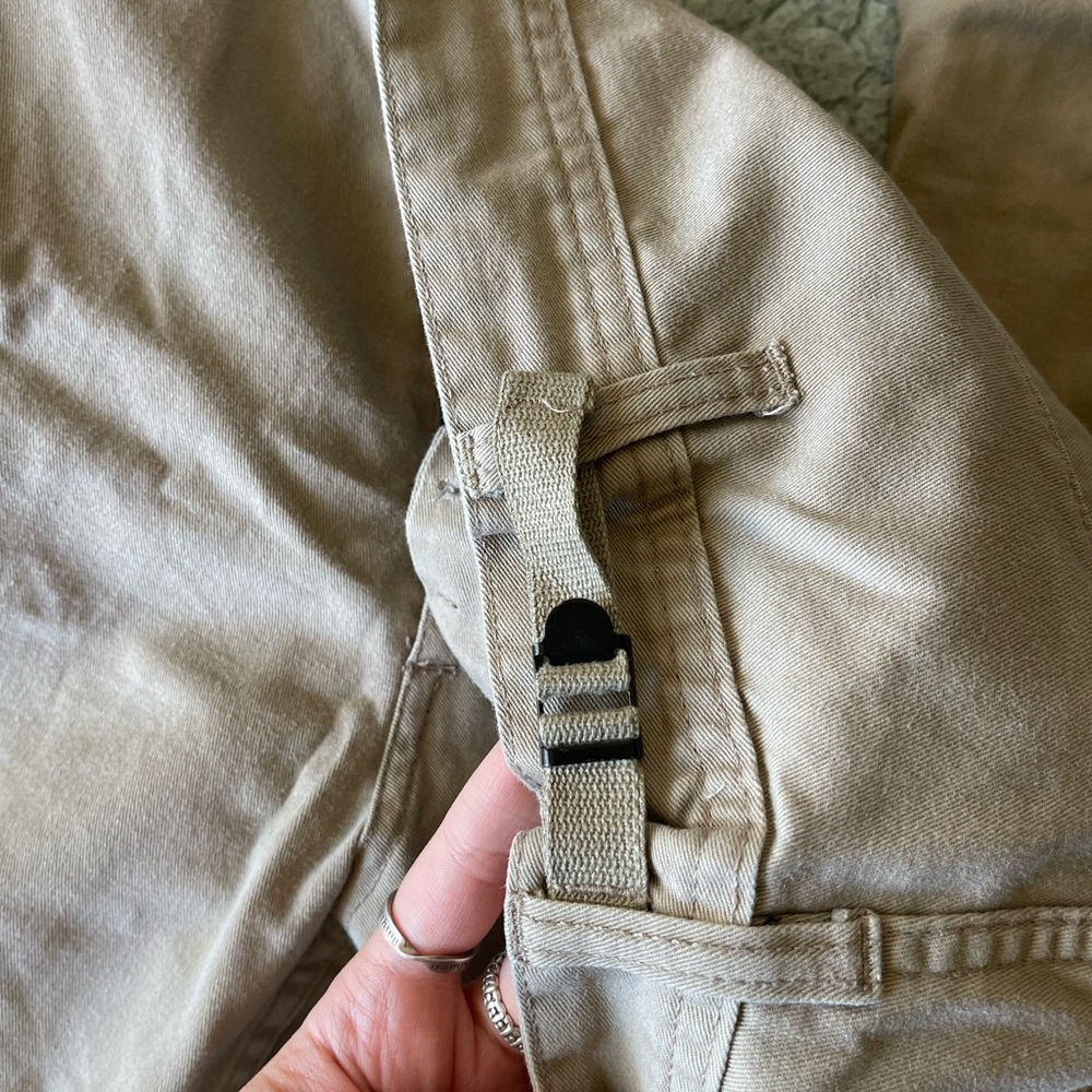 Cargos - Picture 3 of 4